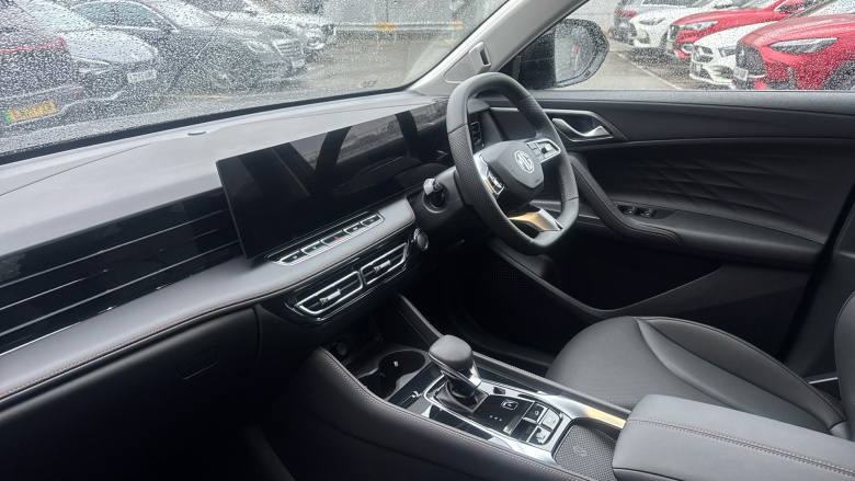 MG HS 1.5 T-GDI Hybrid+ Trophy 5dr Auto Hybrid Hatchback